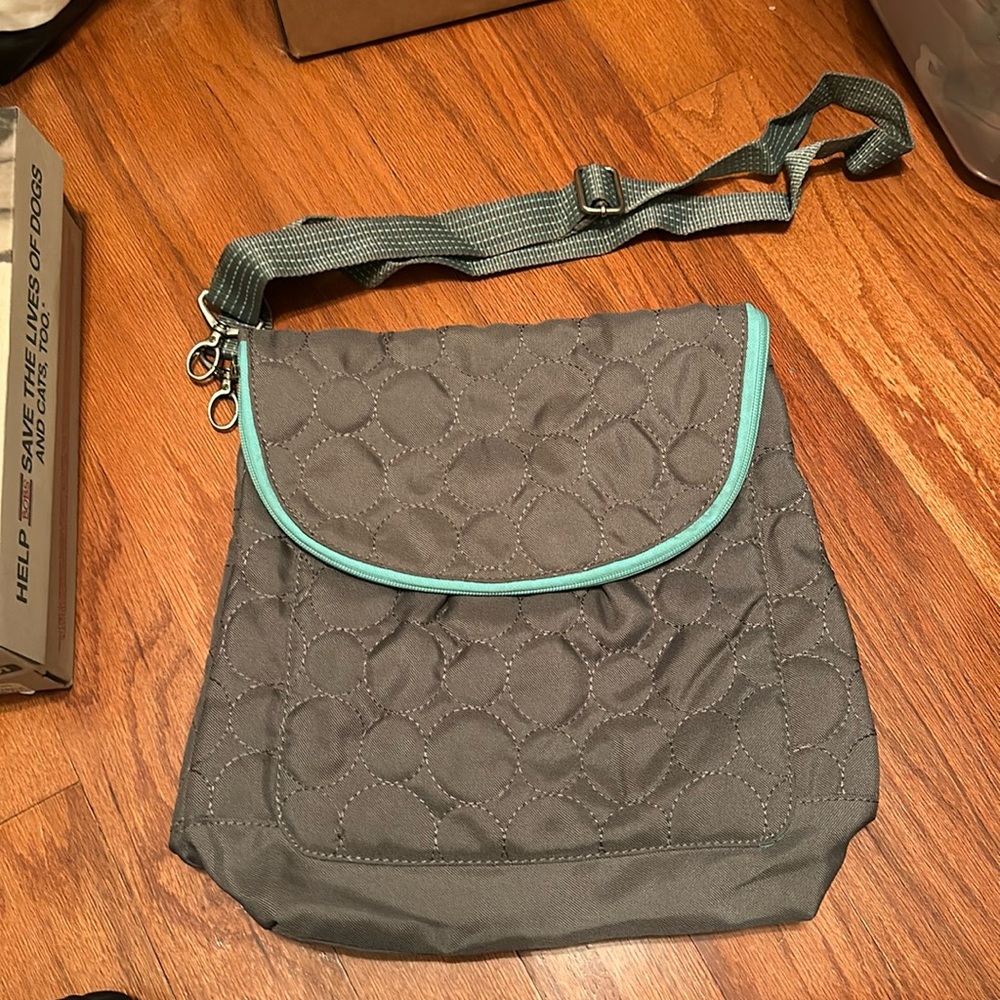 Thirty One Crossbody/Backpack - convertible!!